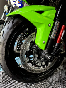 カワサキ Ninja ZX-10RのBBガラスコーティング施工後メンテナンス徹底洗車